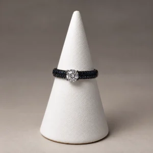 Anillo de plata Solitario Luxenter con circonita central y pavé azul (Talla 18)